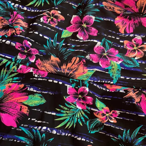 Attarco 1pc Swimsuit. NWOT Black Floral **Size XL - Picture 2 of 14